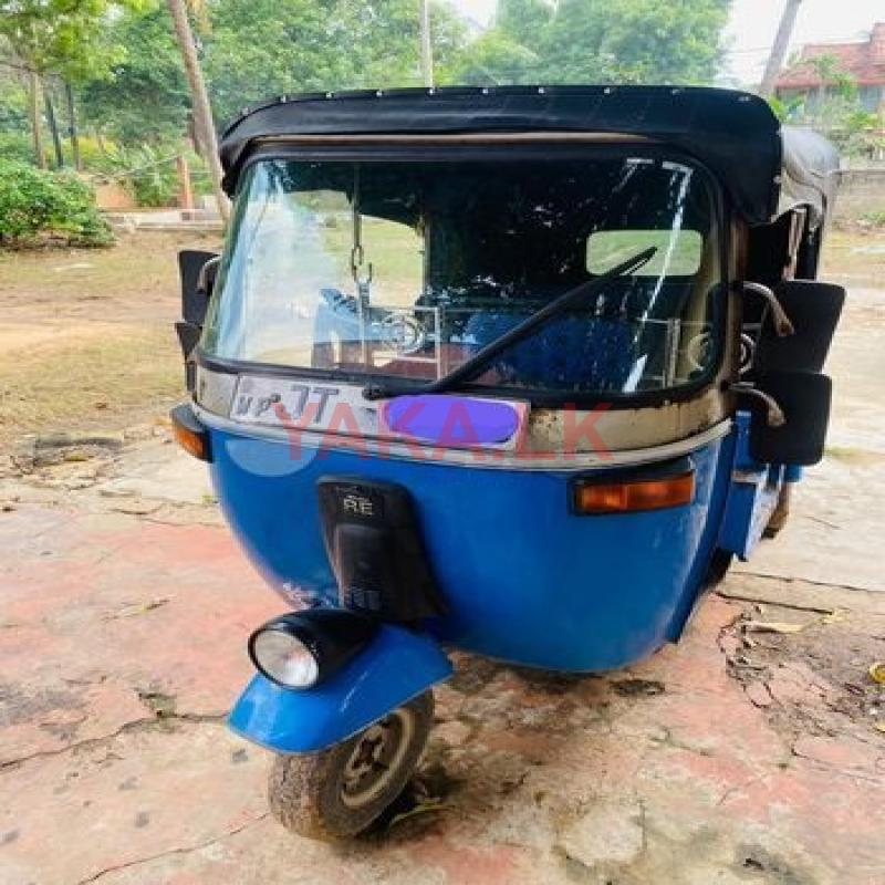 Bajaj RE 2005