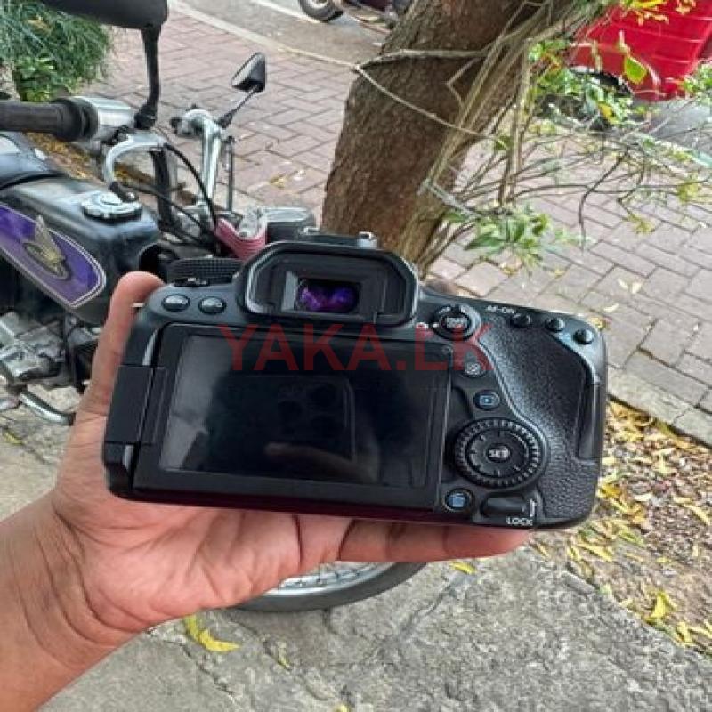 Canon 80D