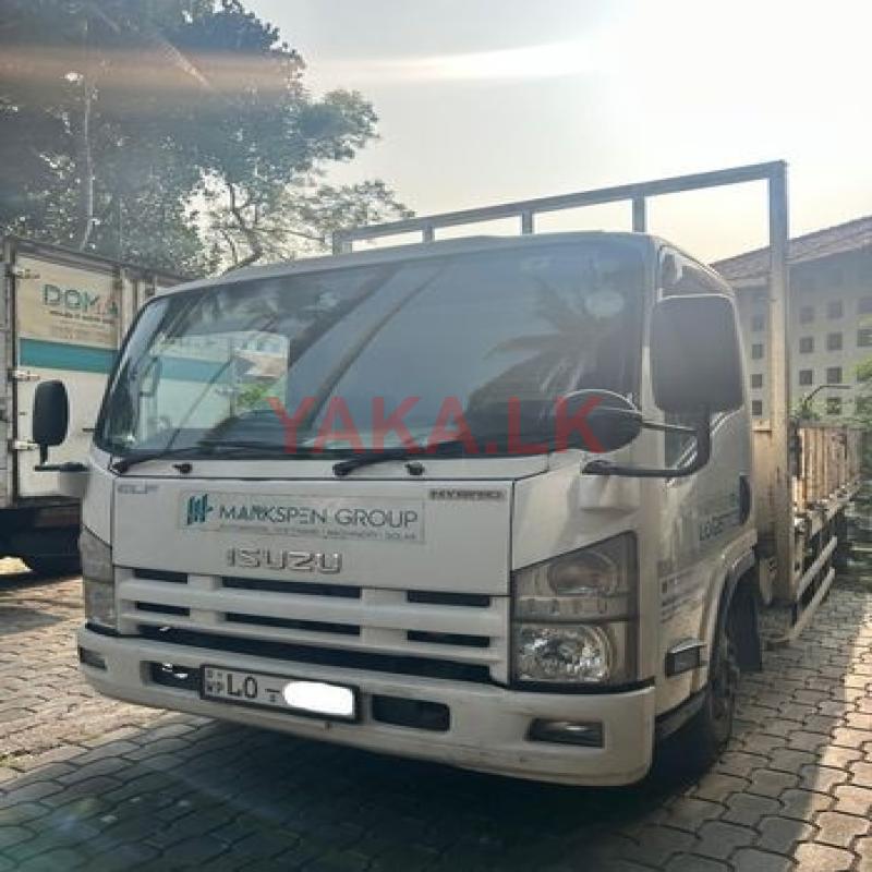 Isuzu Elf 2013