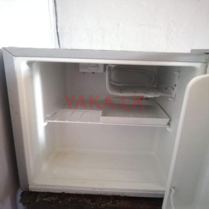 Abans Mini Fridge