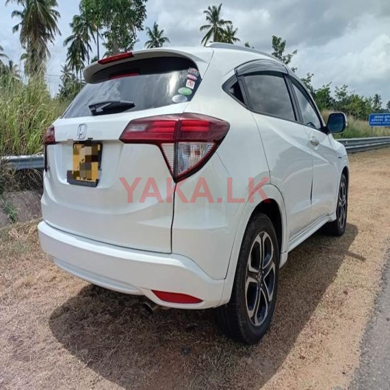 Rent A car - Honda Vezel