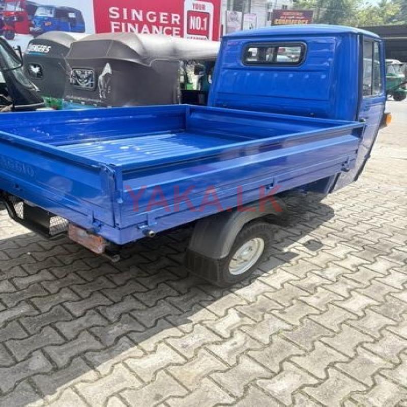 Piaggio Ape 2025