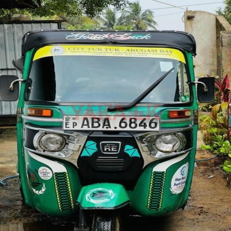 Bajaj RE 2015