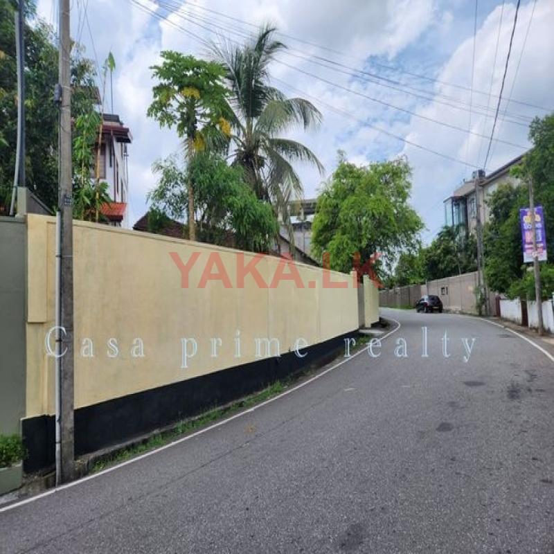 Land for Sale with Single Storey House – Beddagana (IKS- 102)