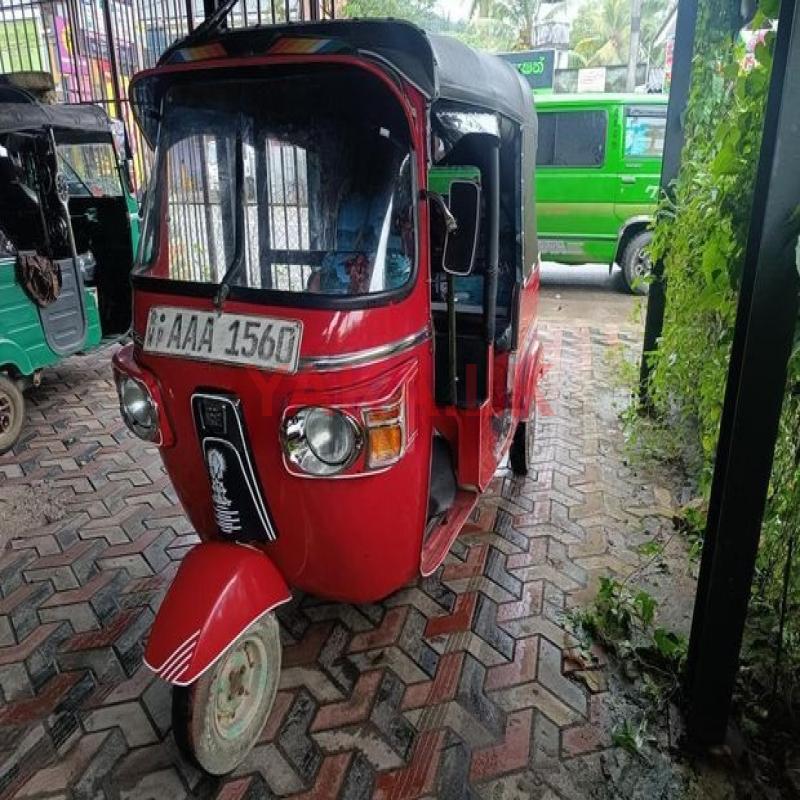 Bajaj RE 2012
