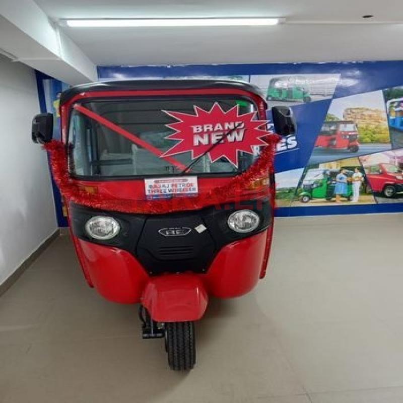 Bajaj RE 2026