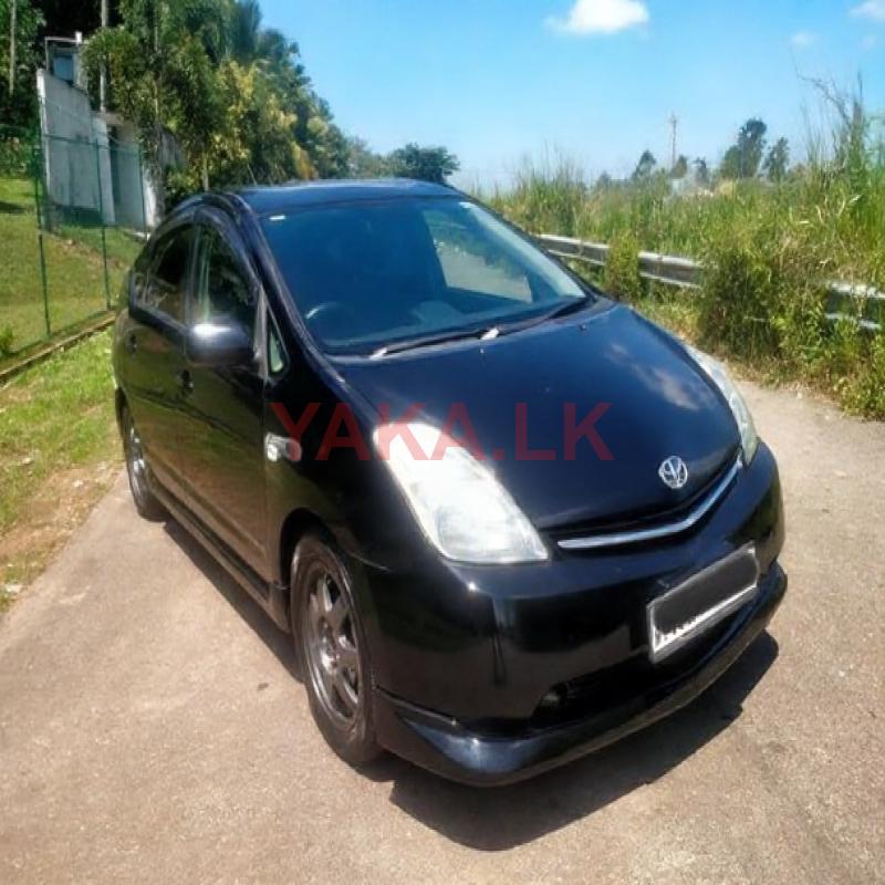 Rent A Car - Toyota Prius 2nd Gen