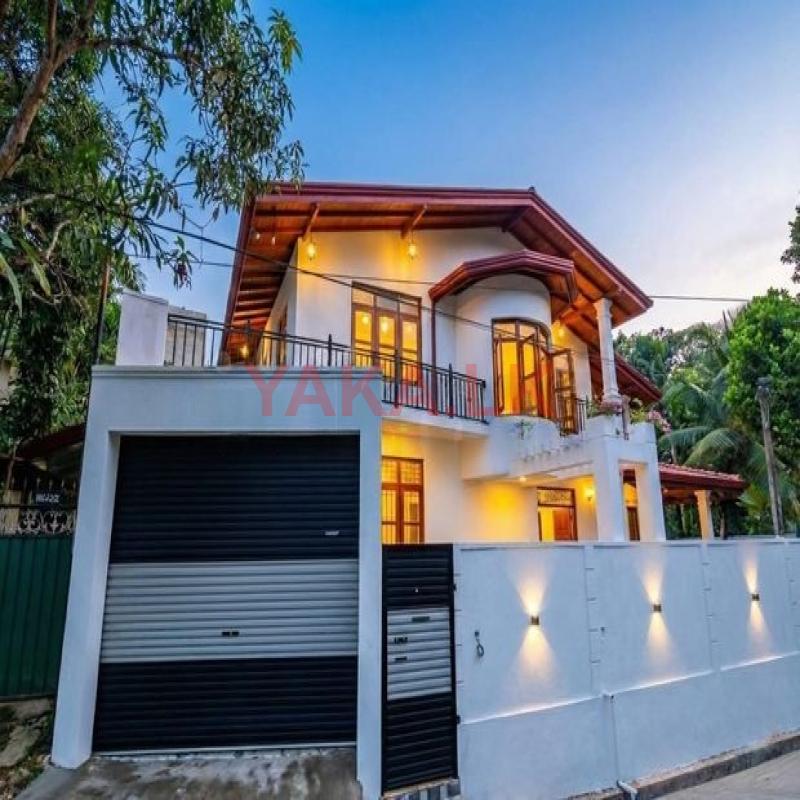 Brand New Mordern 2 Storied House in Piliyandala
