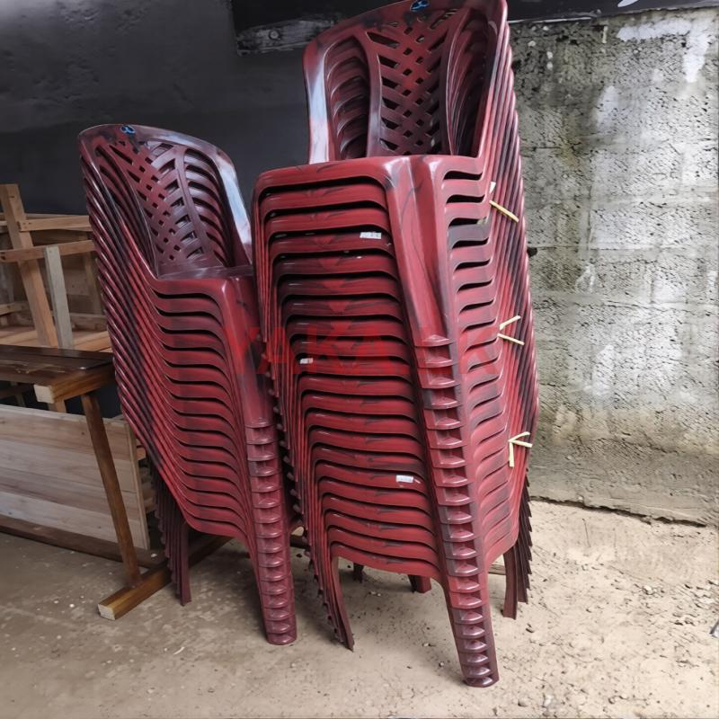 Nipon Chair