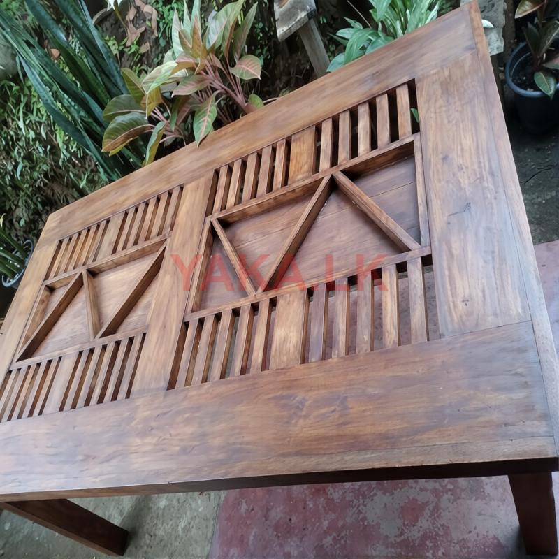 කෑම මේස