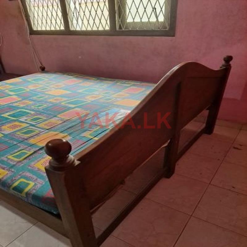 Bed with Mattress