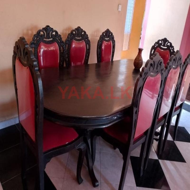 Kaluwara Dining Table with Chairs
