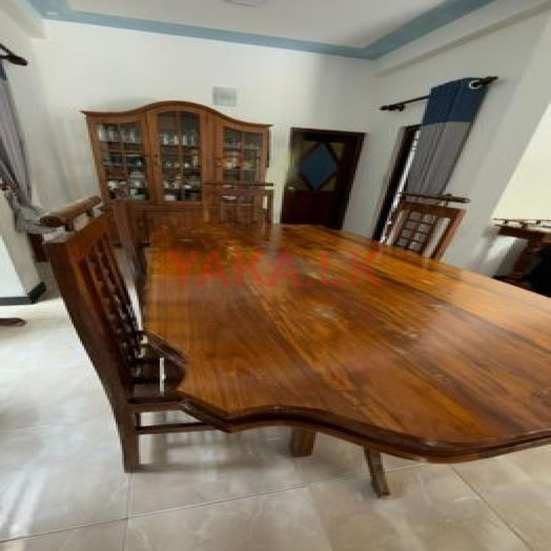 Wooden Chairs withTable