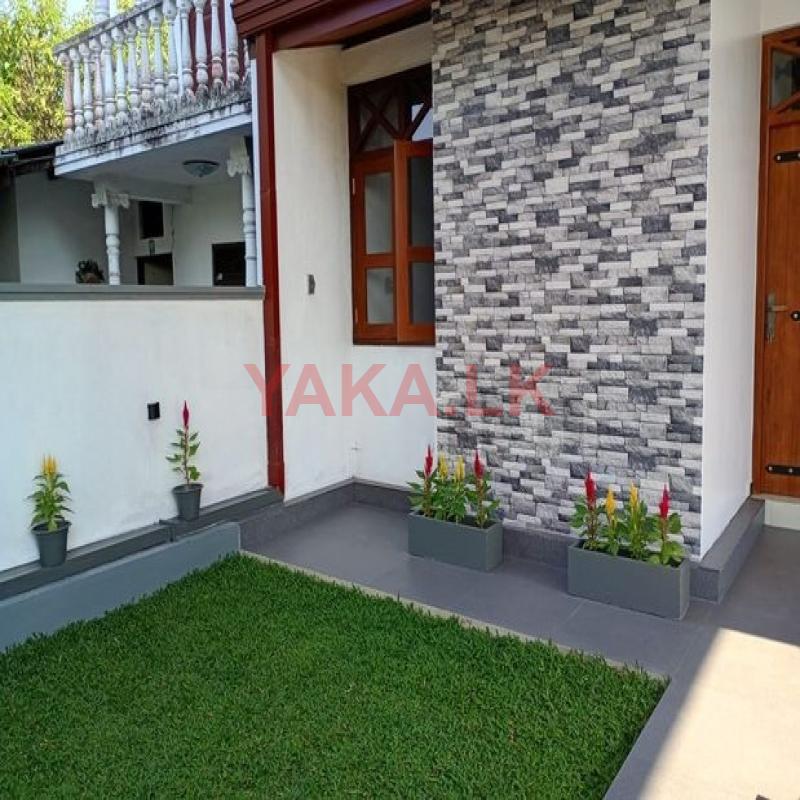 Brand New Modern super luxury 2 Story House-piliyandala town