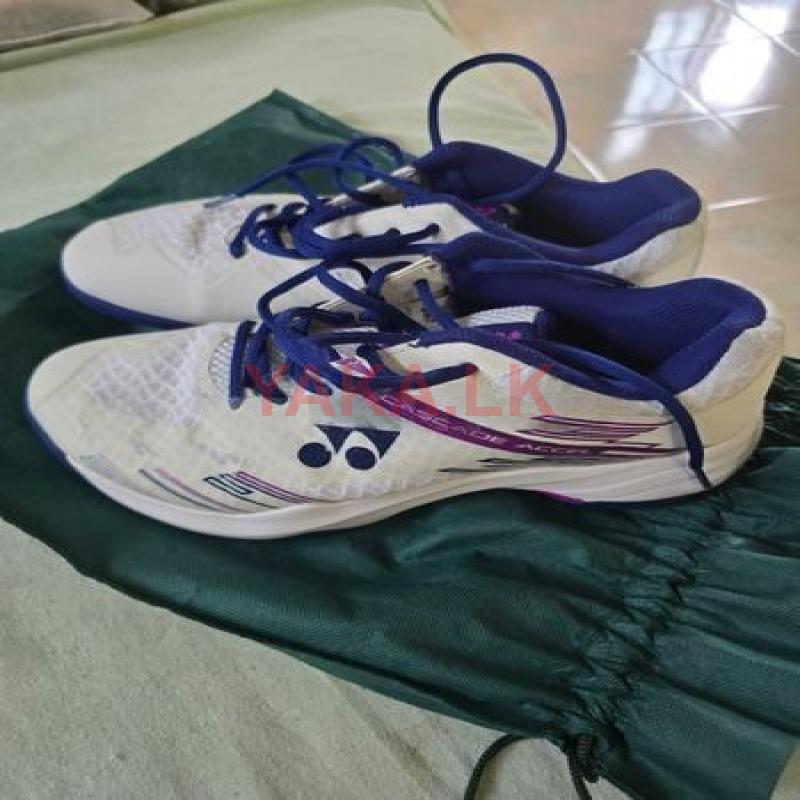 Yonex Cascade Accel | Size 41 (UK 8)