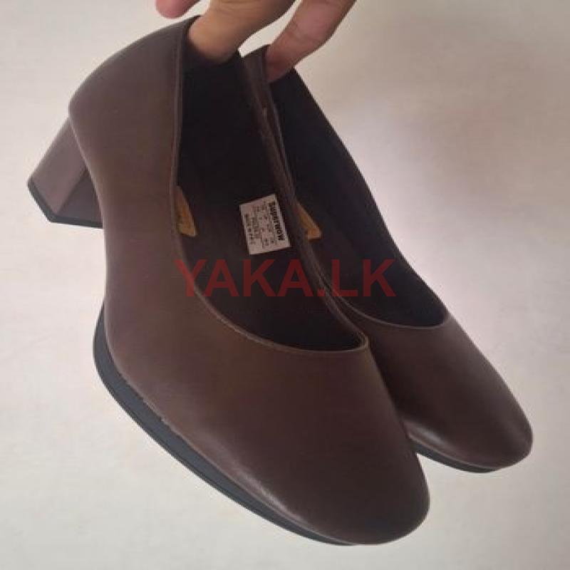 Low Heel Court shoes