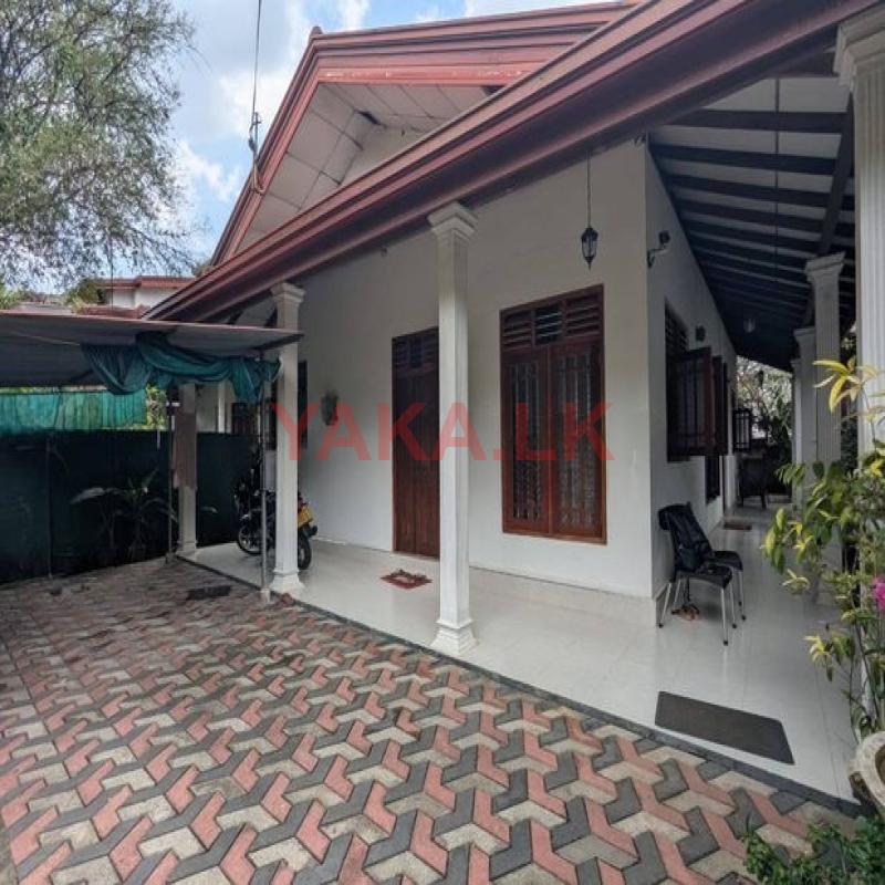 House for sale in Hanwella