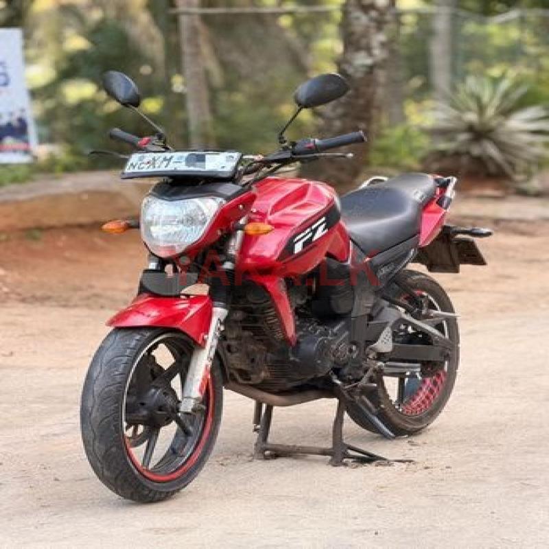 Yamaha FZ 2011