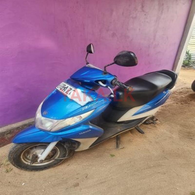 Yamaha Ray 2016