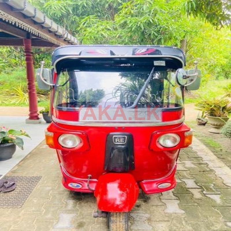 Bajaj RE 2013