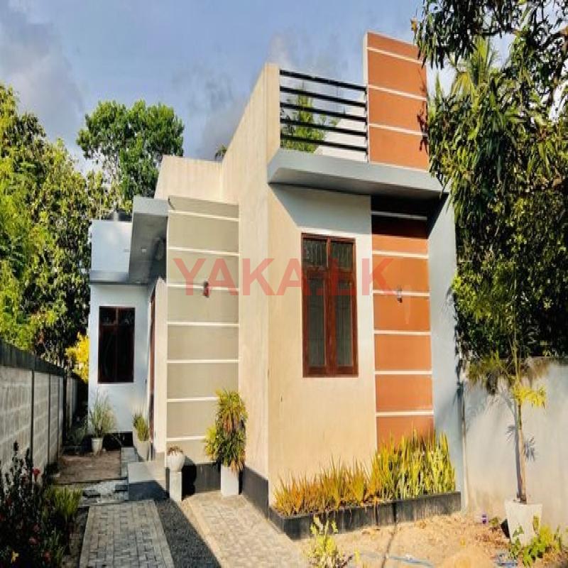 Katuwapitiya Good Latest Designs House for Sale In Negombo Area