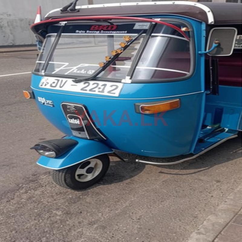 Bajaj RE 2004