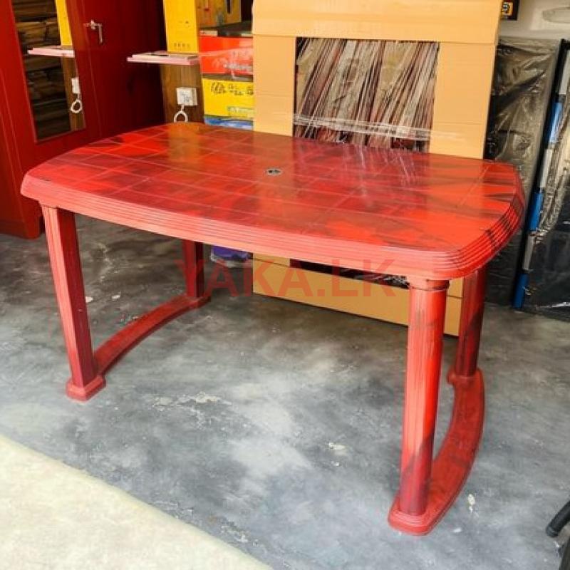Nippon Plastic Dining Tables
