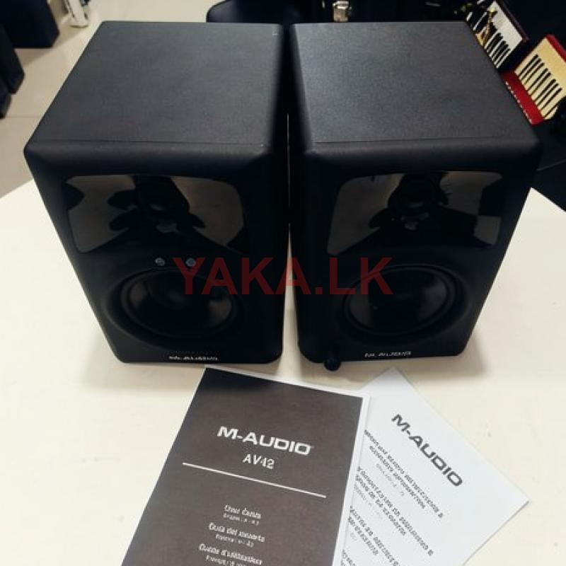 M-Audio AV42 Studio Monitor-Japan