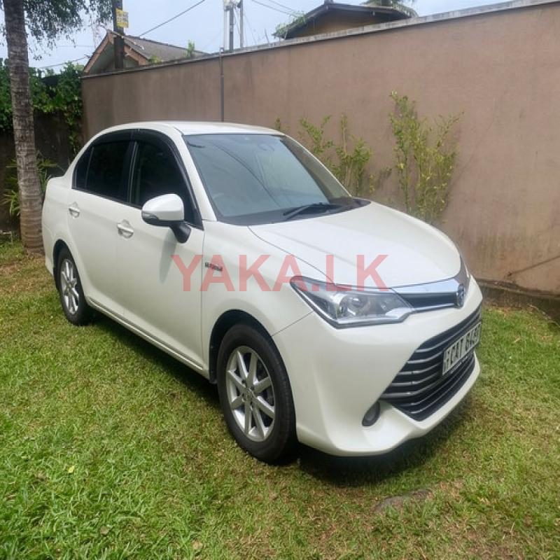 Rent a car - Toyota Axio
