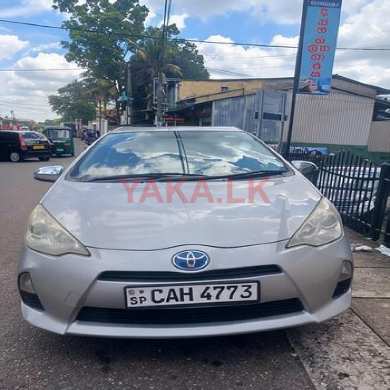 Toyota Aqua For Rent (Hatchback)