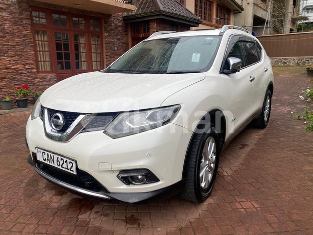 Nissan X-Trail 2015